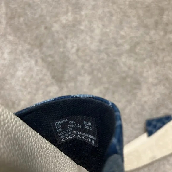 NEW Coach logo  slides demin slipper size 9 B - Picture 10 of 10